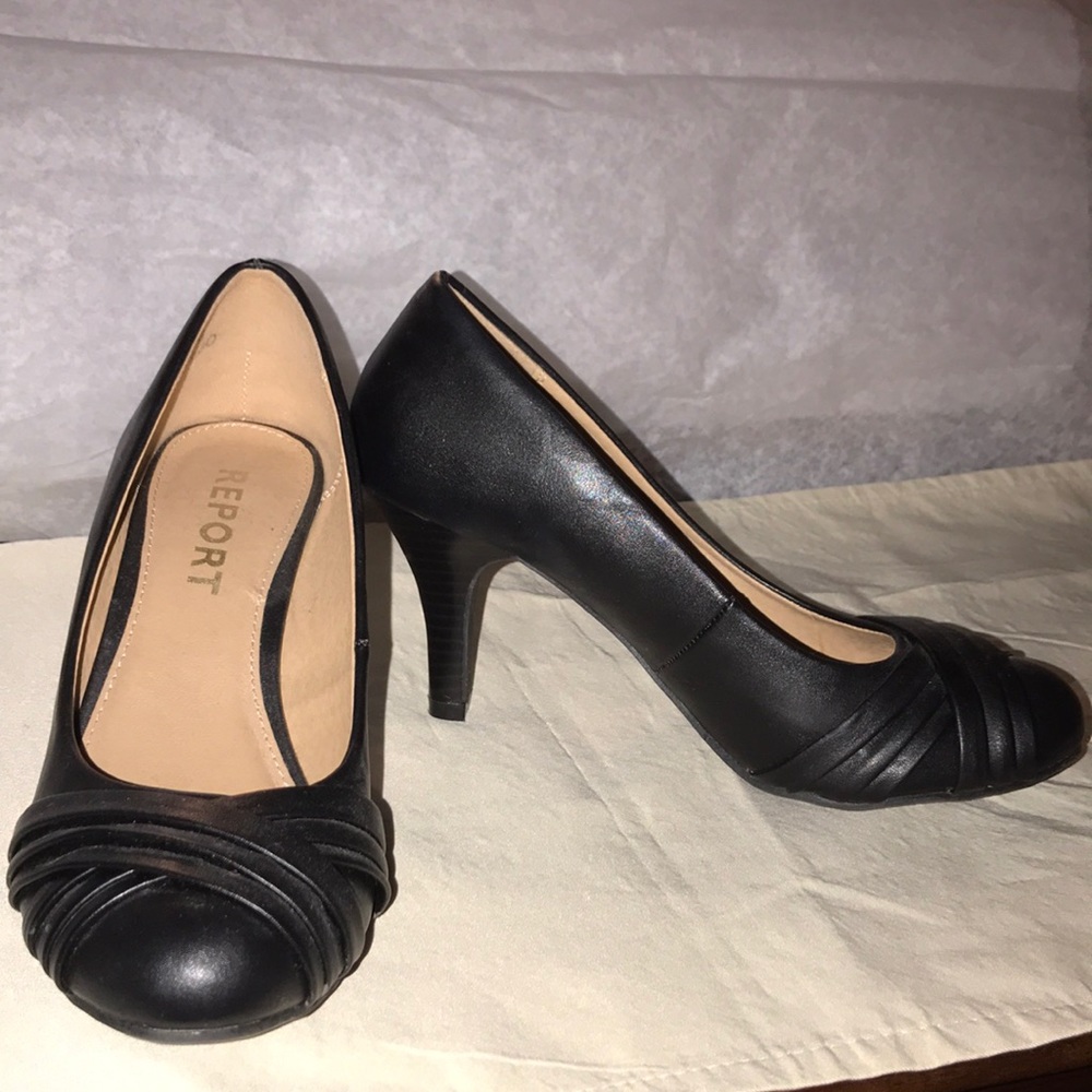 Mary Jo black pump